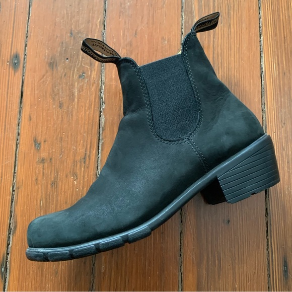 Blundstone Women’s Black Nubuck Heeled Boots - Picture 5 of 10